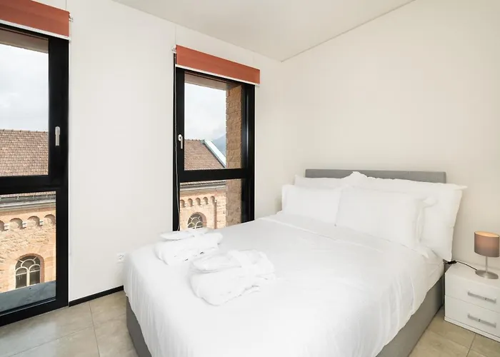 Апартаменти Swiss -