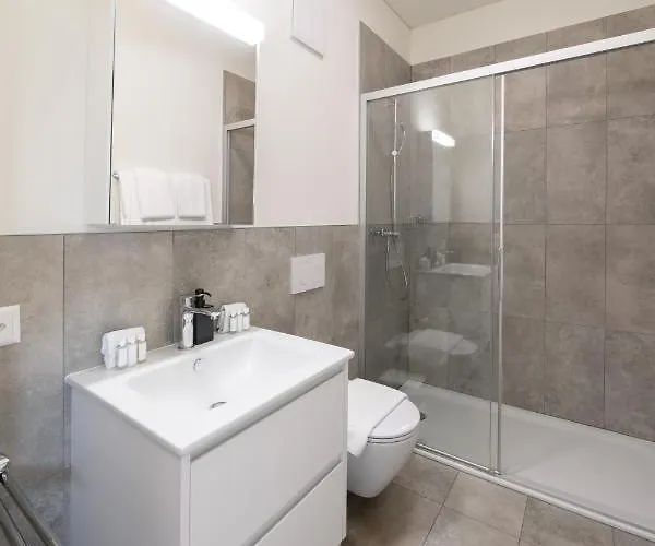 Апартаменти Swiss -